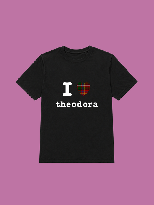 t-shirt noir I love theodora